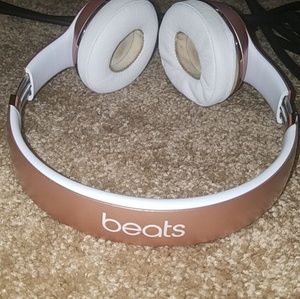 Beats wireless solo 3